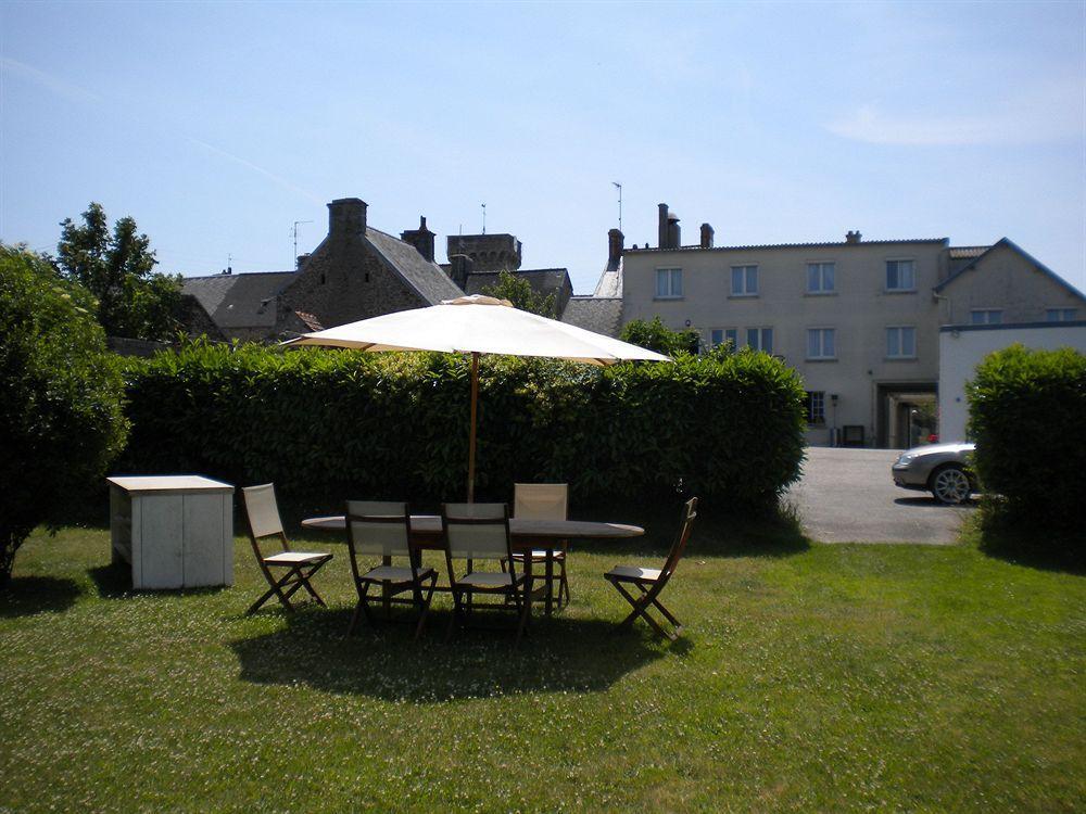 Hotel De Paris Barneville-Carteret Exterior photo